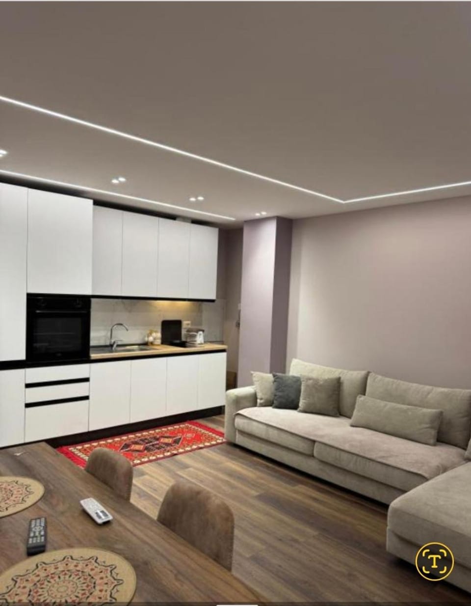 Kitchen or kitchenette, Living room, Seating area