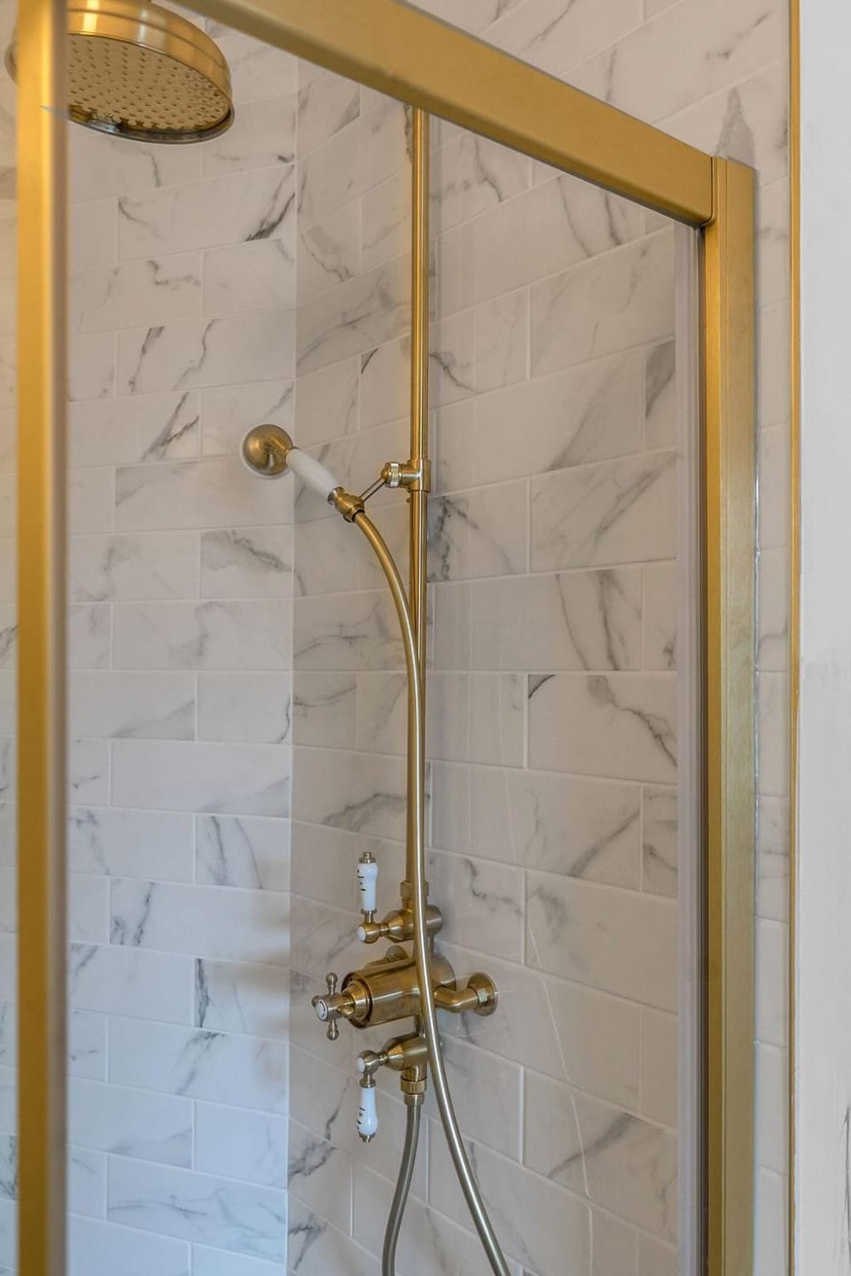 Bridge Street Luxurious 2 Bed, 2 Bathroom Apt Apartment in Arbroath