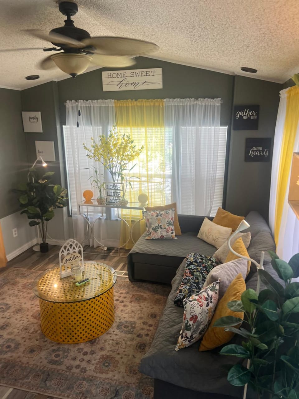 Private Cottage Only 5 miles from Disney Campground/ 
RV Resort in Osceola County