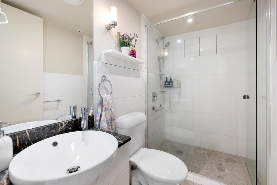 Shower, Toilet, Bathroom