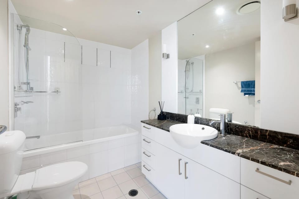 Toilet, Bathroom, Bath