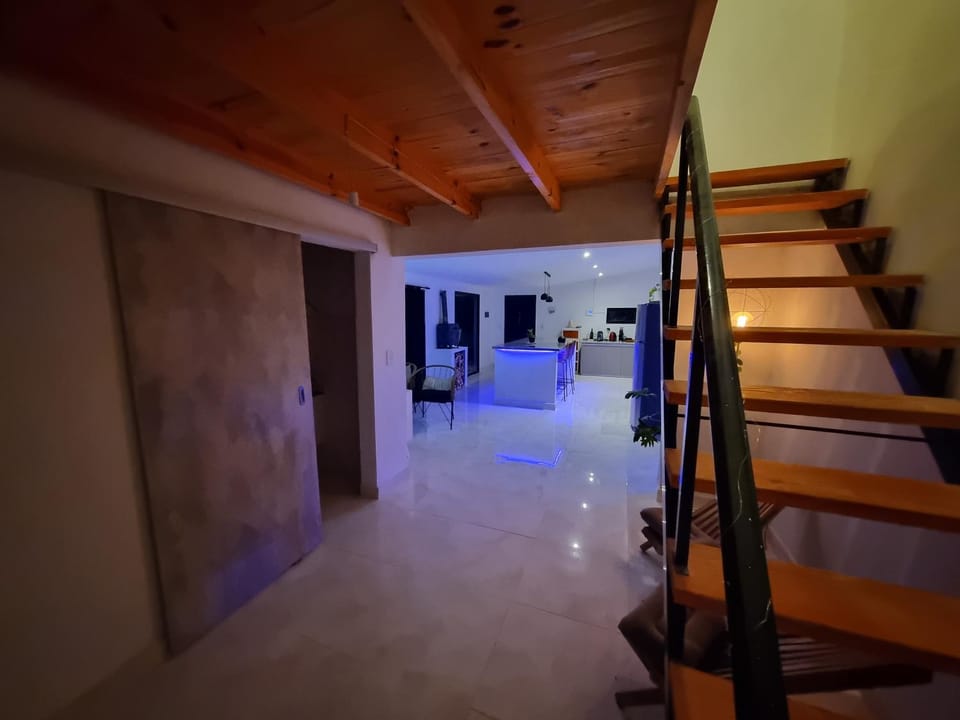 Muy muy lejano House in Villa Giardino
