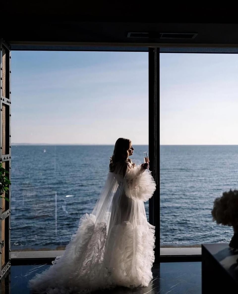 People, Natural landscape, Guests, Sea view
