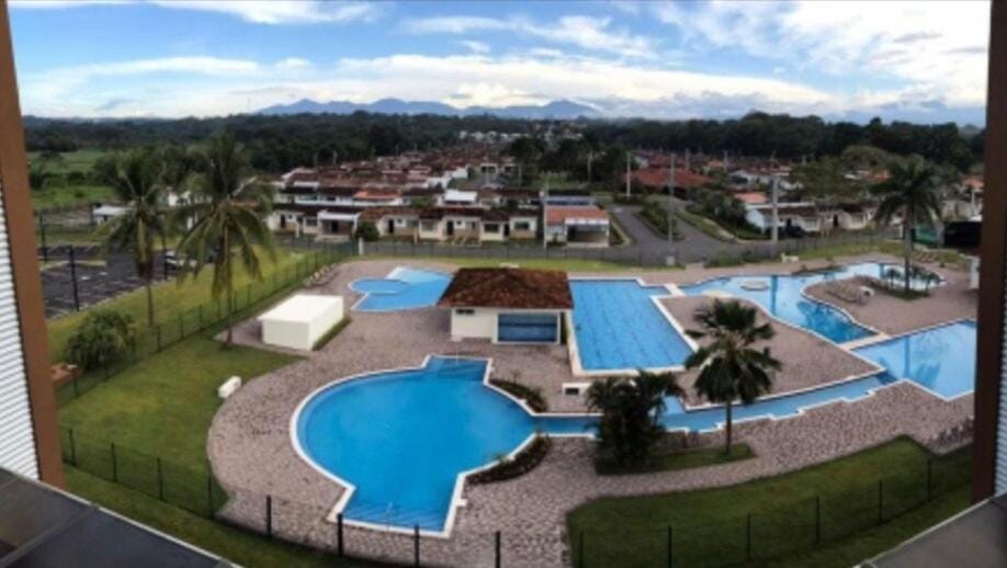 An ideal place to share with family and friends House in Esterillos Este
