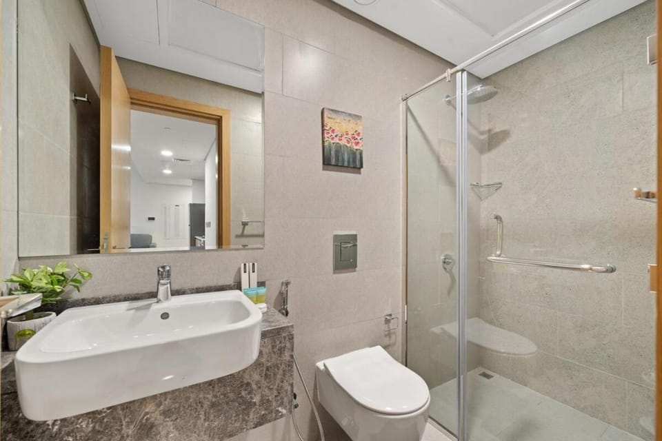 Stylish 1 BR B – Great Pool View Apartment in Abu Dhabi