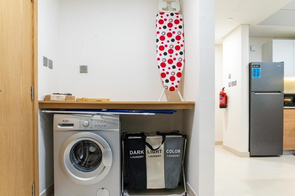 Stylish 1 BR C – Great Pool View Apartment in Abu Dhabi
