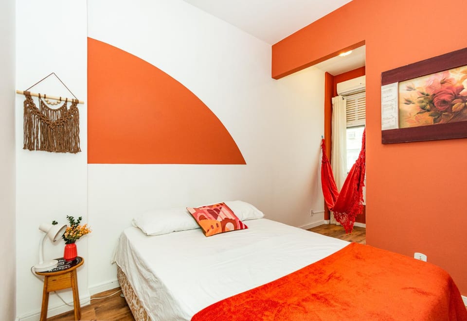 Bed, Photo of the whole room, Bedroom, air conditioner