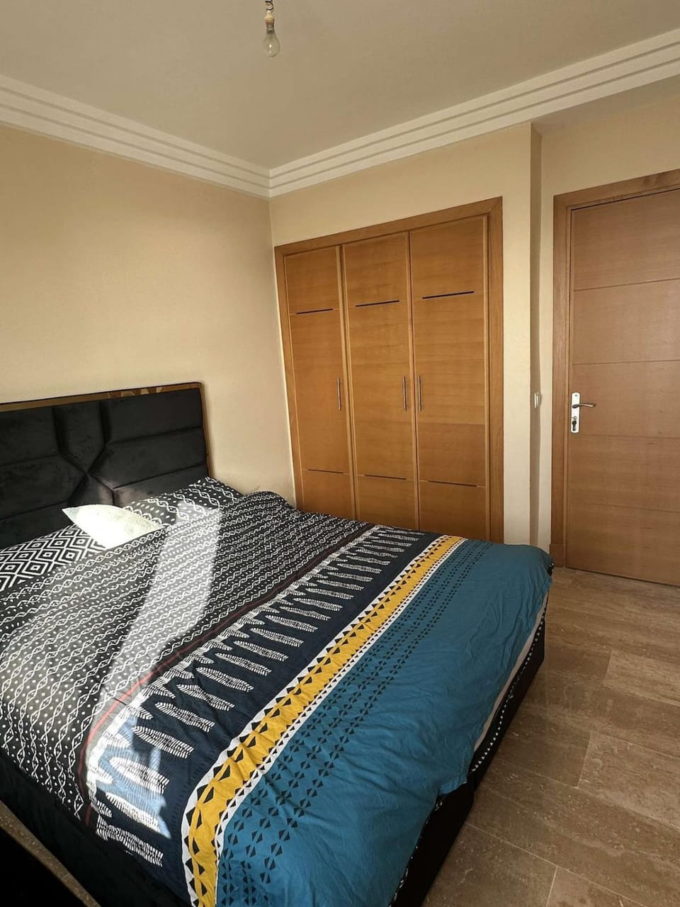 Bed, Photo of the whole room, Bedroom, wardrobe