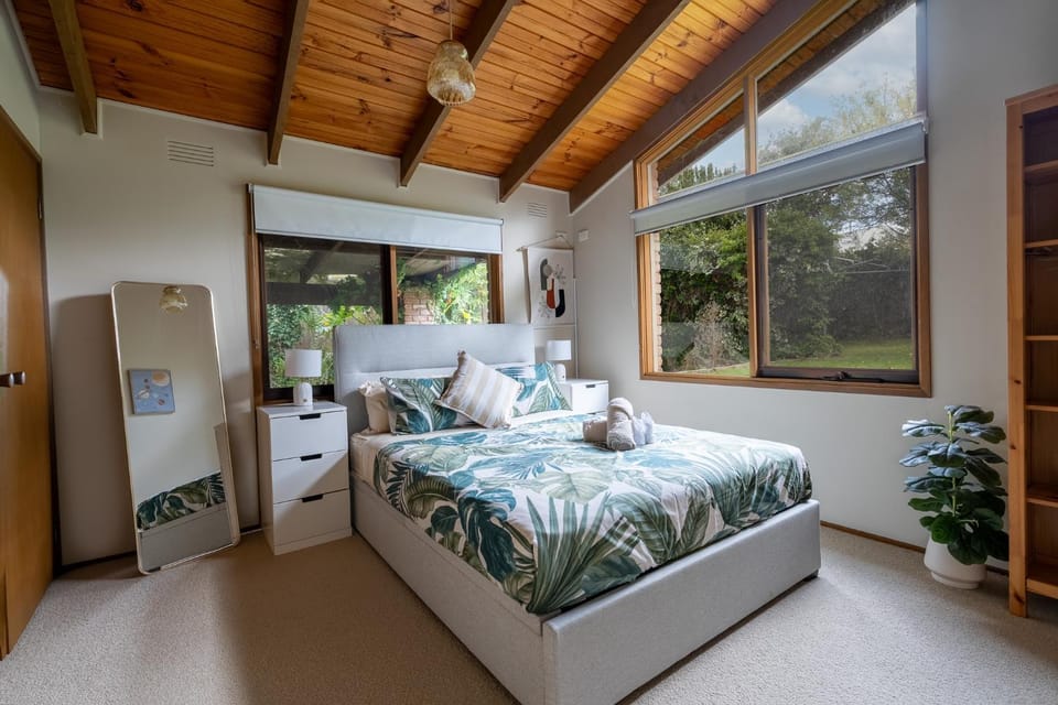 Spacious, Pet Friendly, Near Boat Ramp and Water House in Clifton Springs
