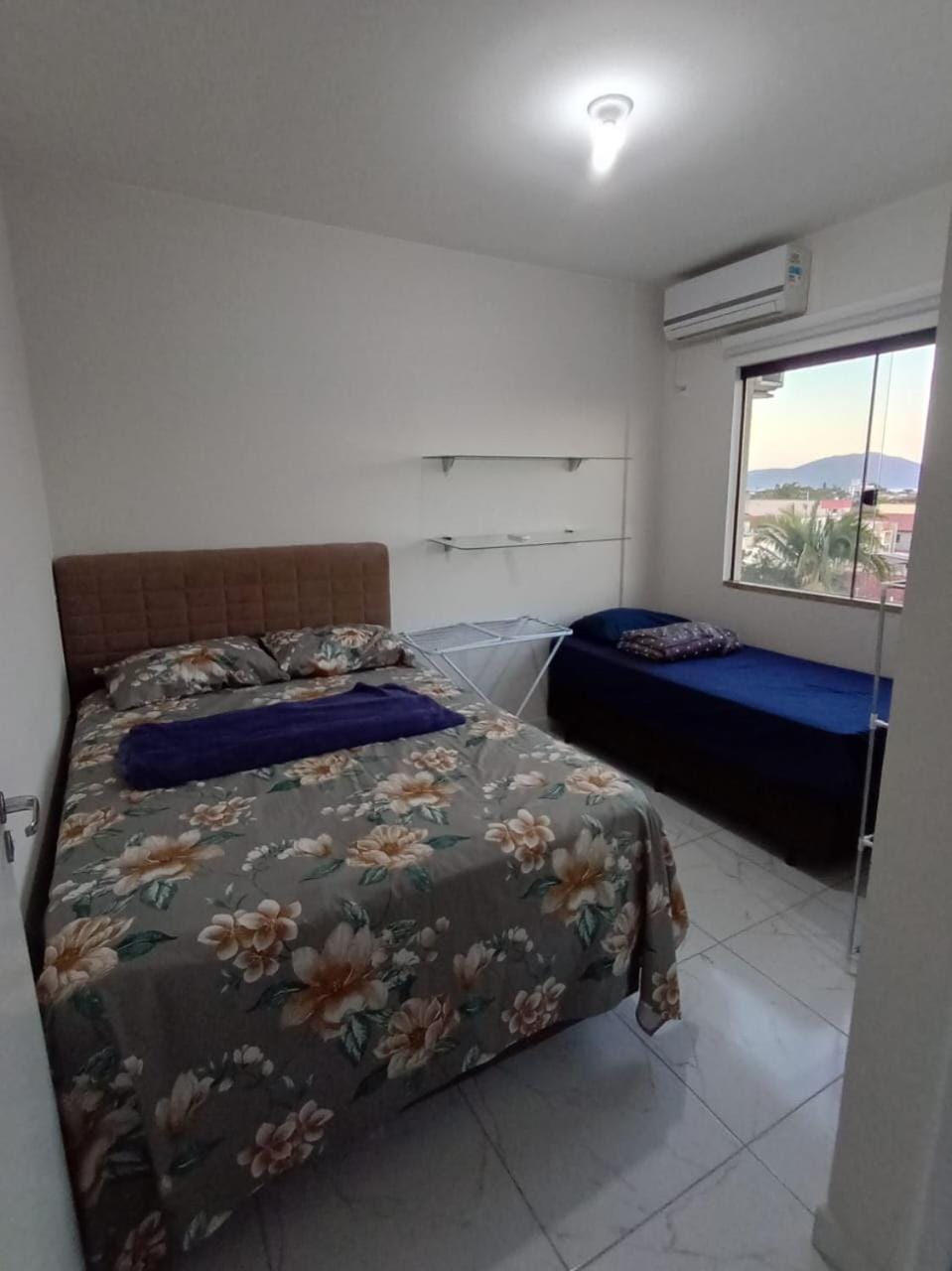Bed, Bedroom, air conditioner