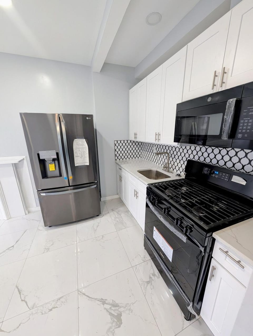 MUTED - Newly Renovated 2B 2BA apt! mins to PATH & NY! Apartment in Jersey City