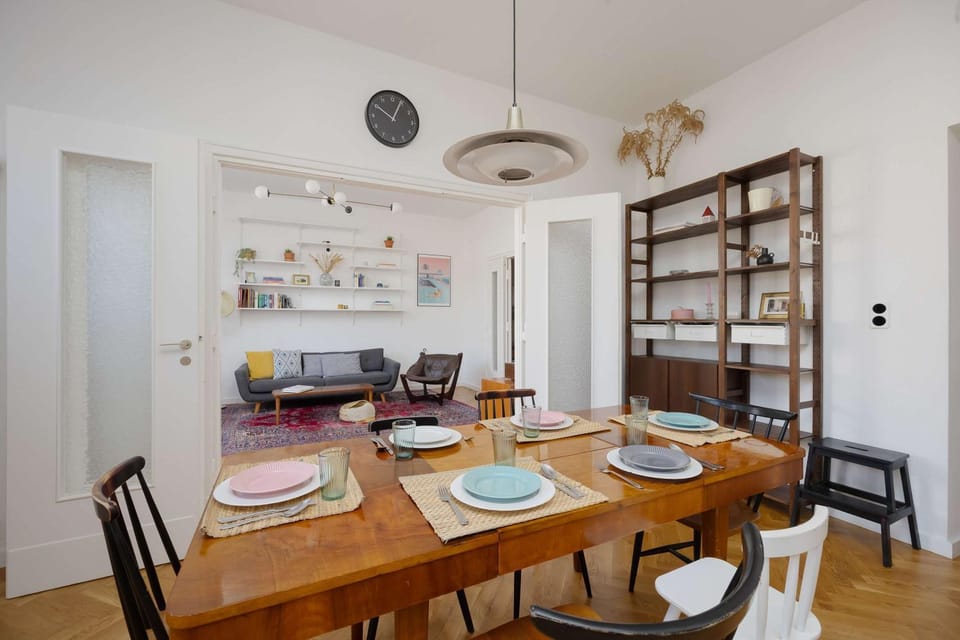 Living room, Dining area