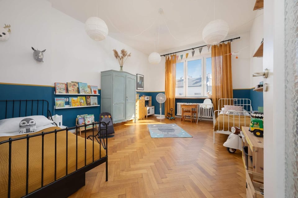 Bed, Bedroom