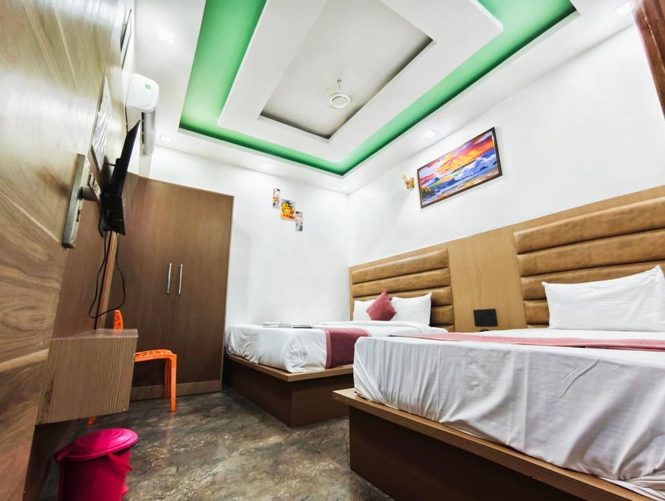 Bed, TV and multimedia, Photo of the whole room, Bedroom, air conditioner