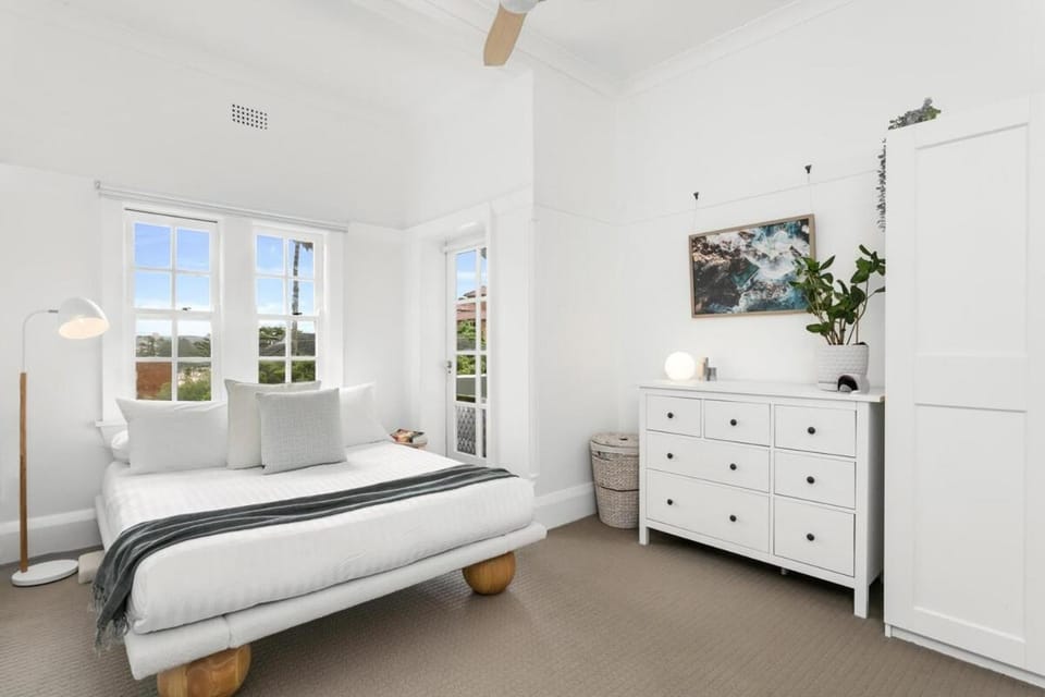 Manly moments - Steps away from the waters edge - CLIFF Apartment in Manly