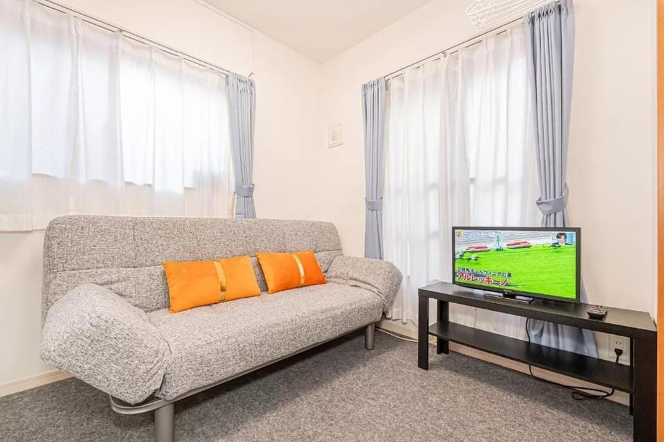 Communal lounge/ TV room, TV and multimedia, Seating area, Evening entertainment