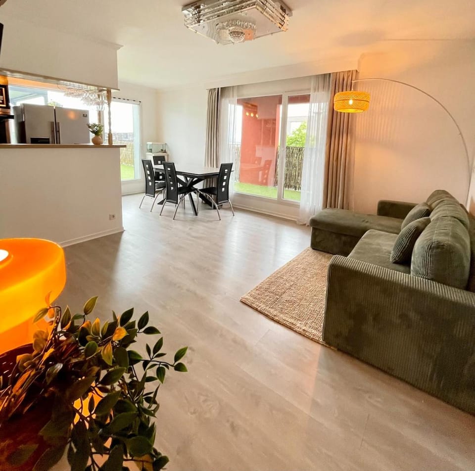 T3 super cosy, parking sécurisé gratuit , grande terrasse balcon , ascenseur Apartment in Vitry-sur-Seine