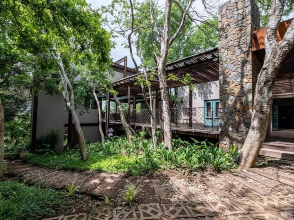 Property building, Garden