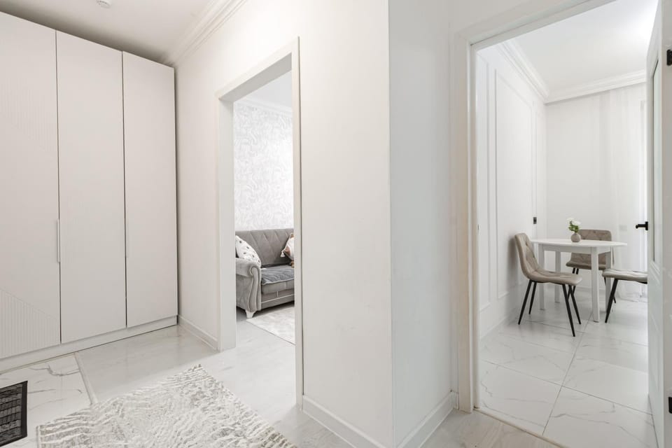 Уютная и светлая квартира в сердце Левого берега, рядом с Хан Шатыром Apartment in Kazakhstan