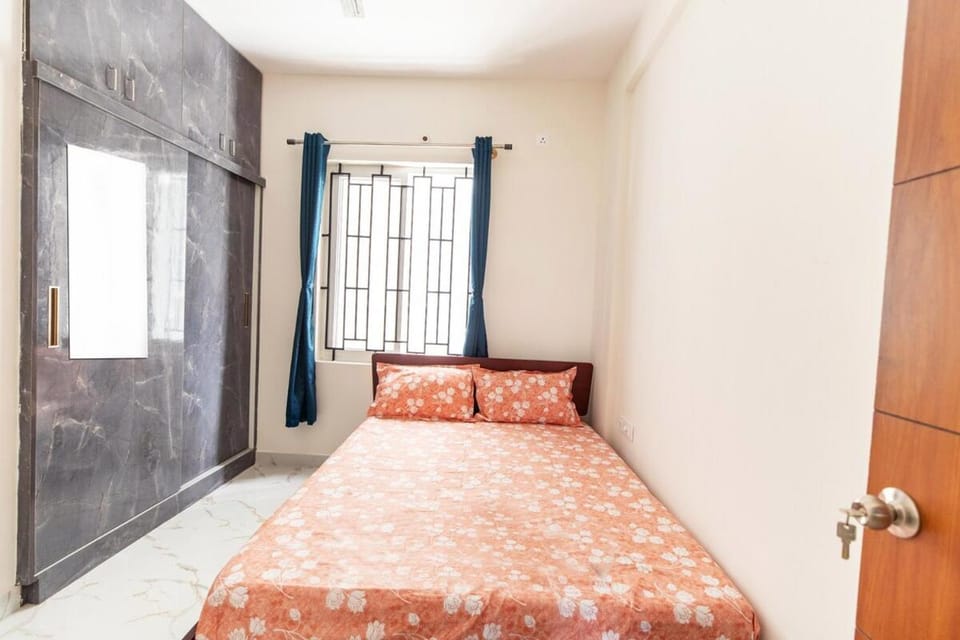 1BHK 2km From Hosa Road Metro with lift 103 Apartment in Bengaluru