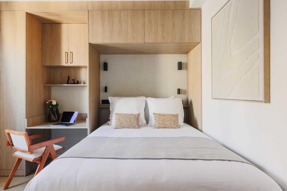Bed, Bedroom