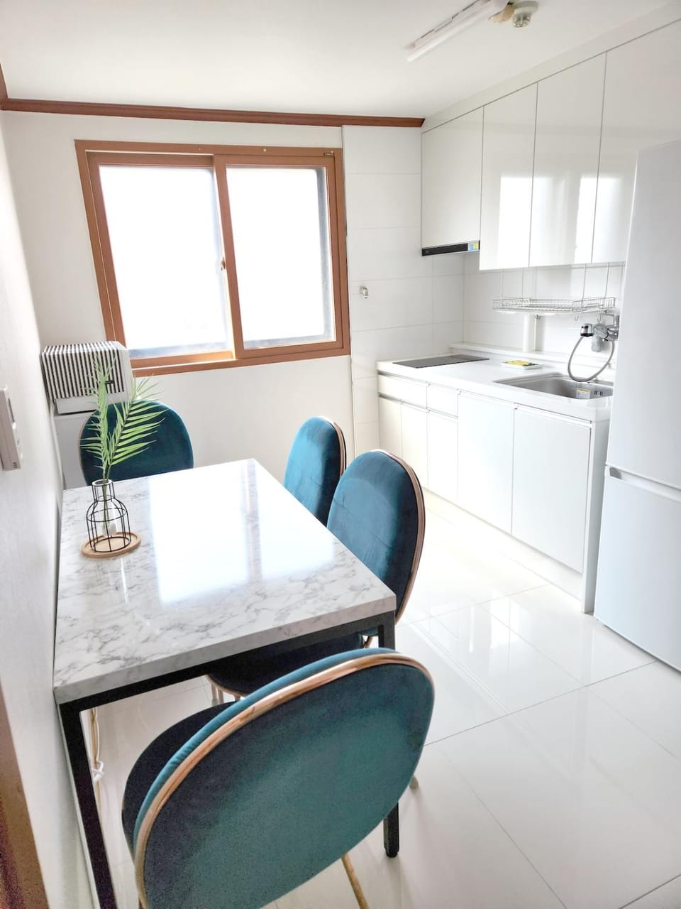Dalgona Sweet In Gangnam Apartment in Seoul