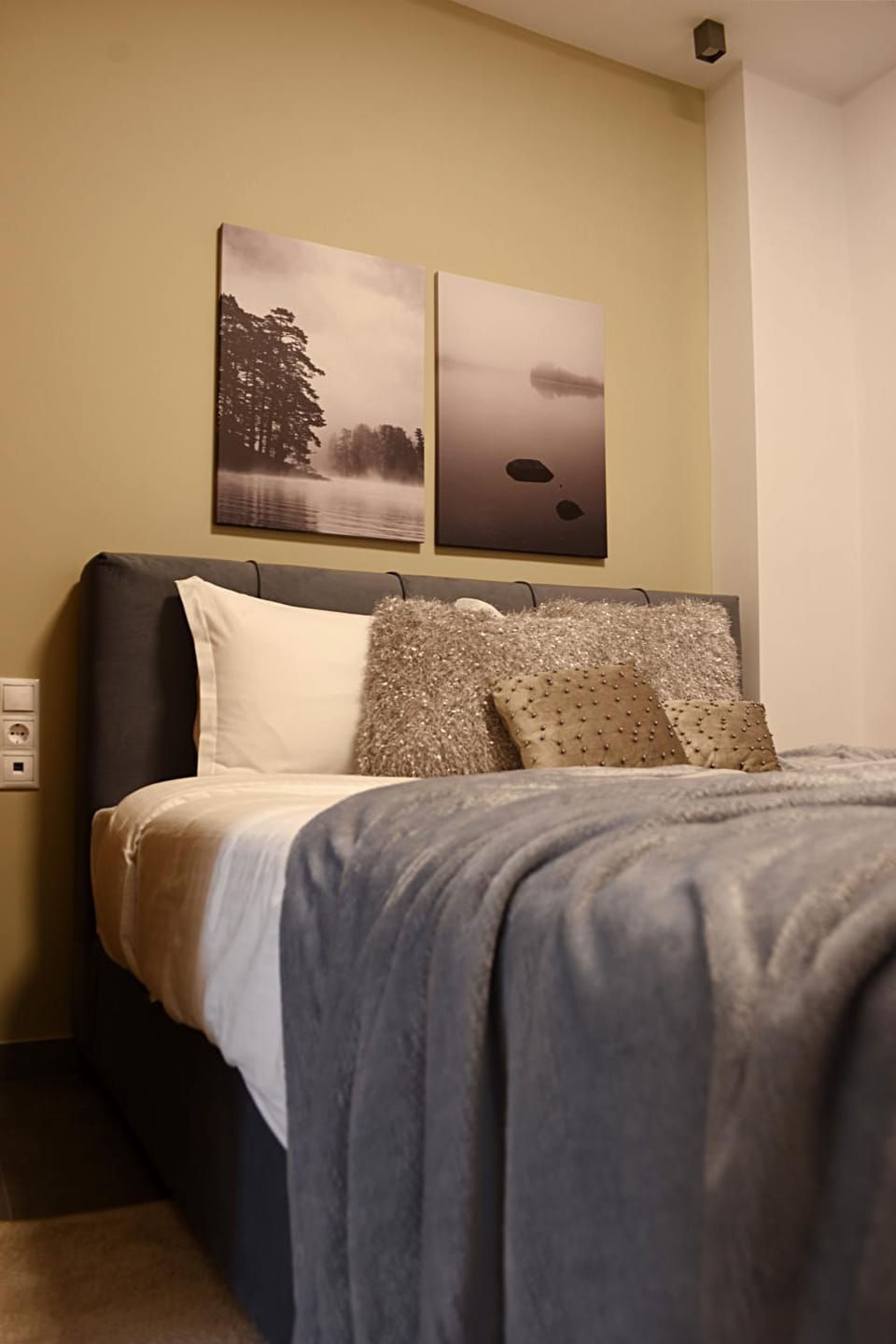 Bed, Bedroom