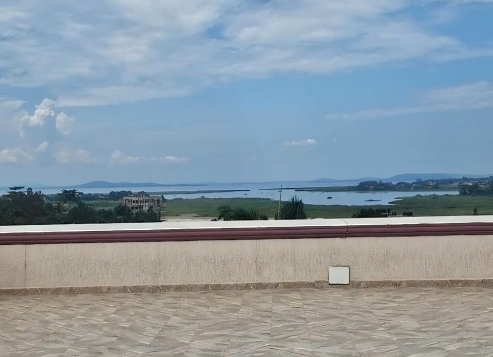 Lakeview terrace studio Apartment in Uganda