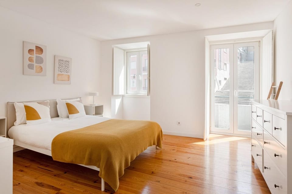Olarias Steps | A Mouraria Stay Apartment in Lisbon