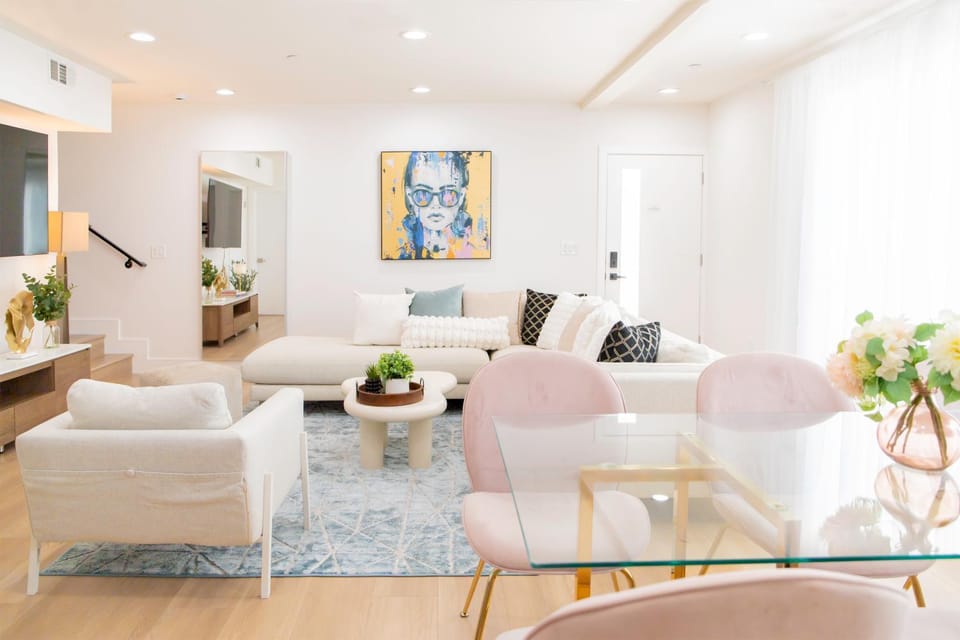 TV and multimedia, Living room, Seating area