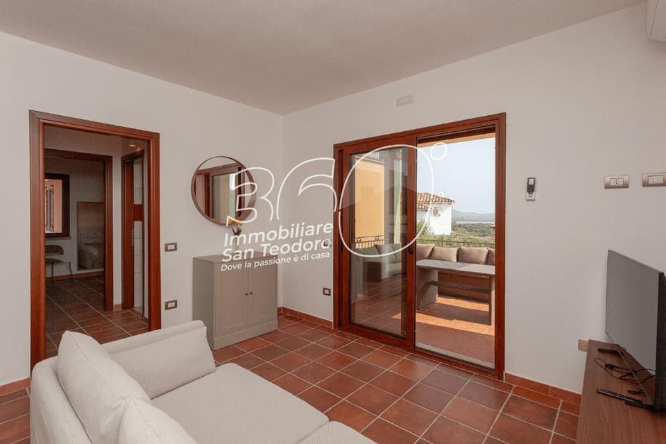 TV and multimedia, View (from property/room), Balcony/Terrace, Kitchen or kitchenette, Living room, Seating area, Dining area