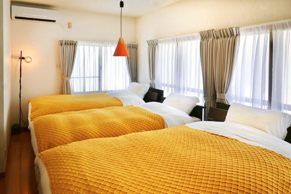 Bed, Bedroom, air conditioner