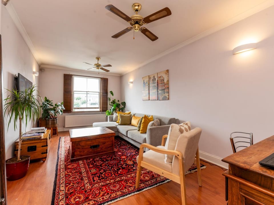 Communal lounge/ TV room, Living room, Other, Seating area, Evening entertainment