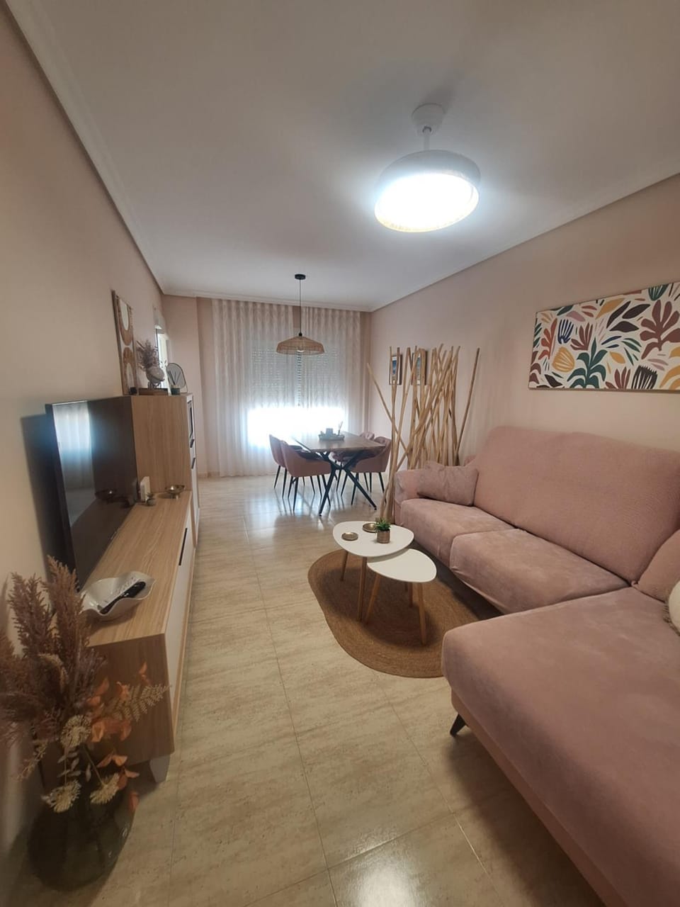 Communal lounge/ TV room, TV and multimedia, Living room, Dining area