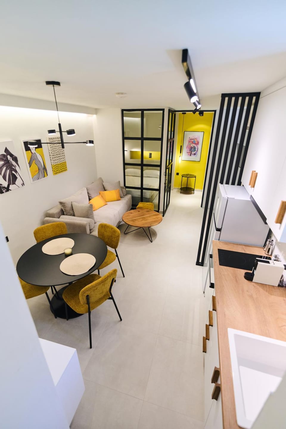 Photo of the whole room