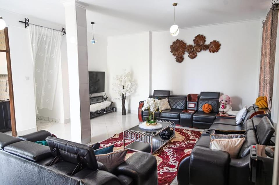 lioness villa homestay Vacation rental in Arusha