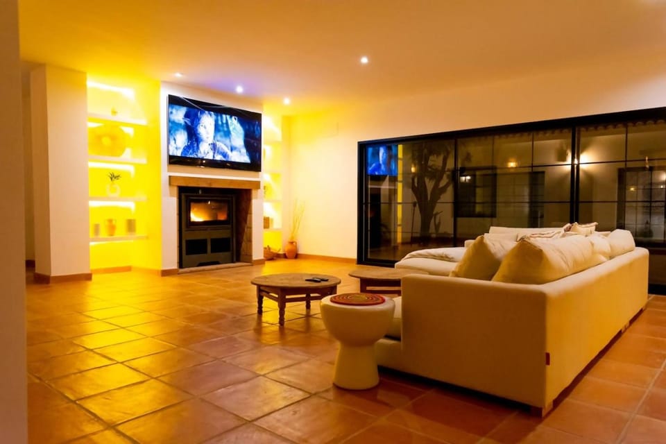 Mediterranean Luxe Villa • 8PAX • Pool • BBQ •Cozy Villa in Marina Alta