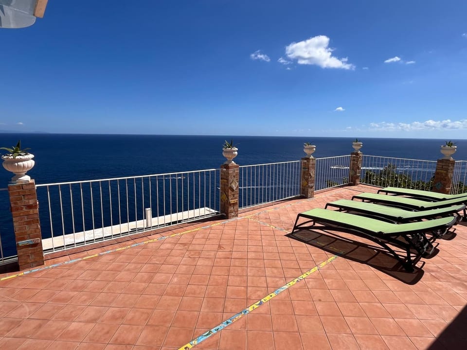 Balcony/Terrace, Sea view, sunbed