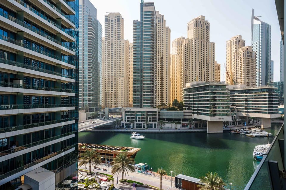 Free housekeeping visits during your stay - StayShort - Dubai Marina sleeps 4 with Water Views! Apartment in Dubai