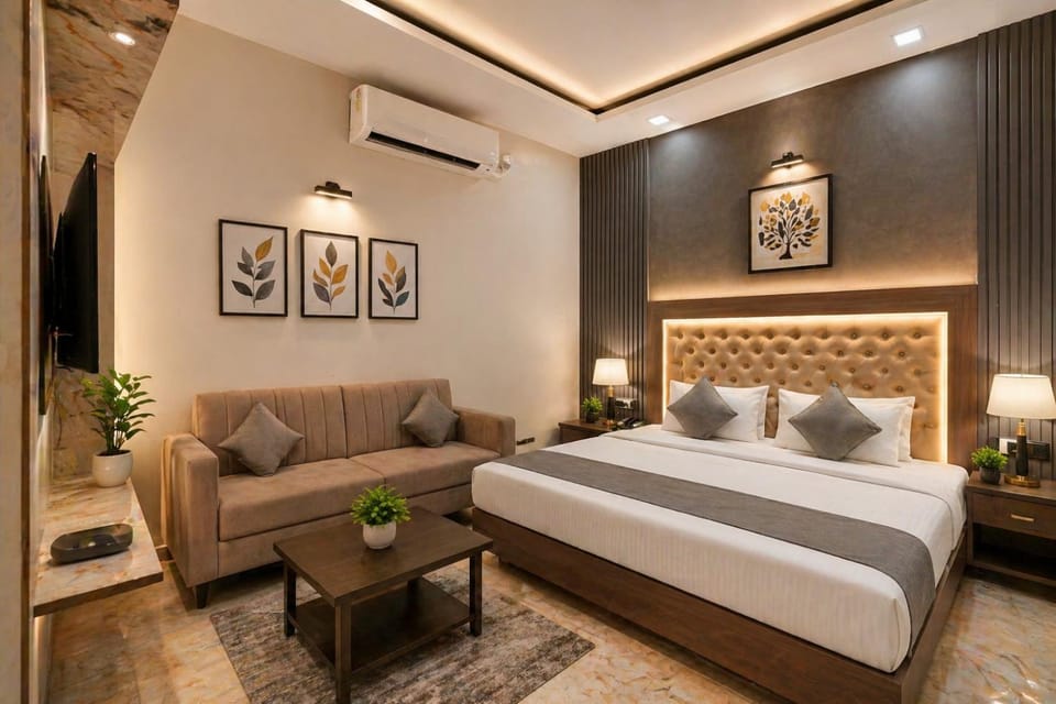 Hotel Season Couple friendly Rooms Best Hotel Pitampura metro station Hotel in Delhi