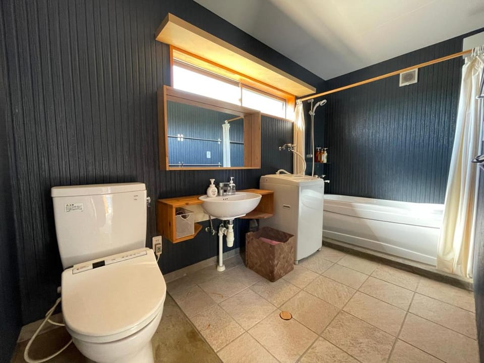 Toilet, Bathroom
