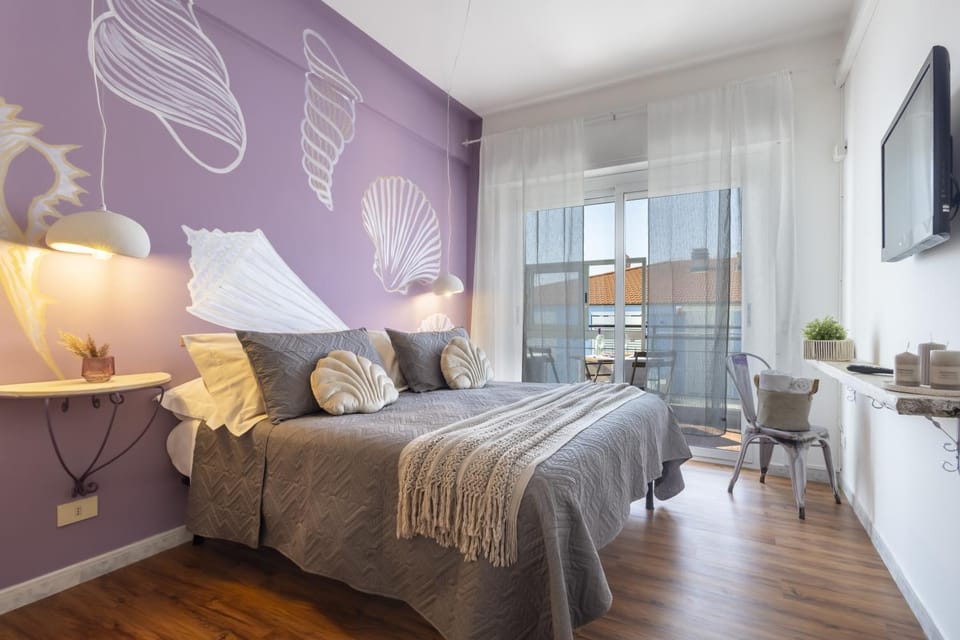 Conchiglia design vista mare/spiaggia+parking Apartment in Diano Marina