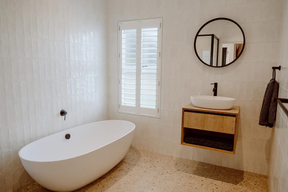 Bathroom, Bath