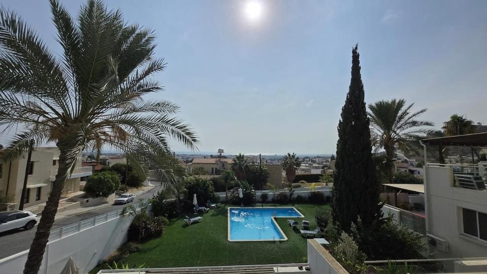 Spacious 1BDR Sea View & Pool Apartment in Oroklini