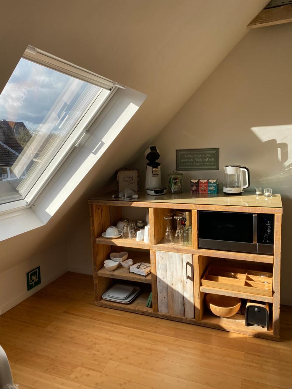 Coffee/tea facilities, Kitchen or kitchenette