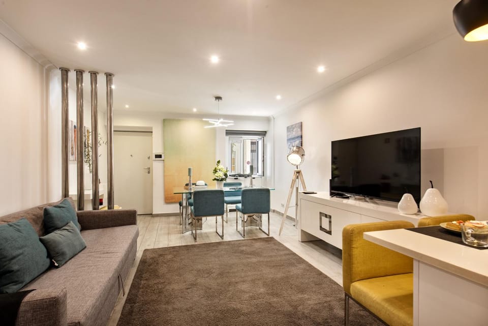 Communal lounge/ TV room, Living room