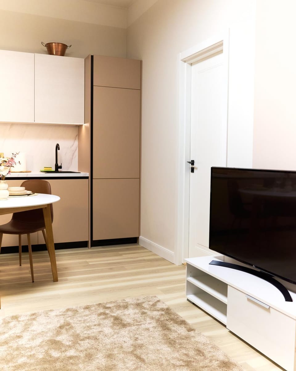TV and multimedia, Dining area