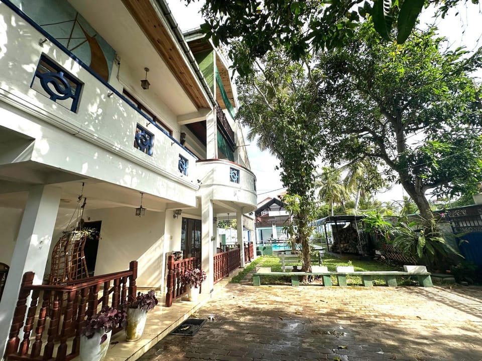 Negombo Orchid Villa Bed and Breakfast in Negombo