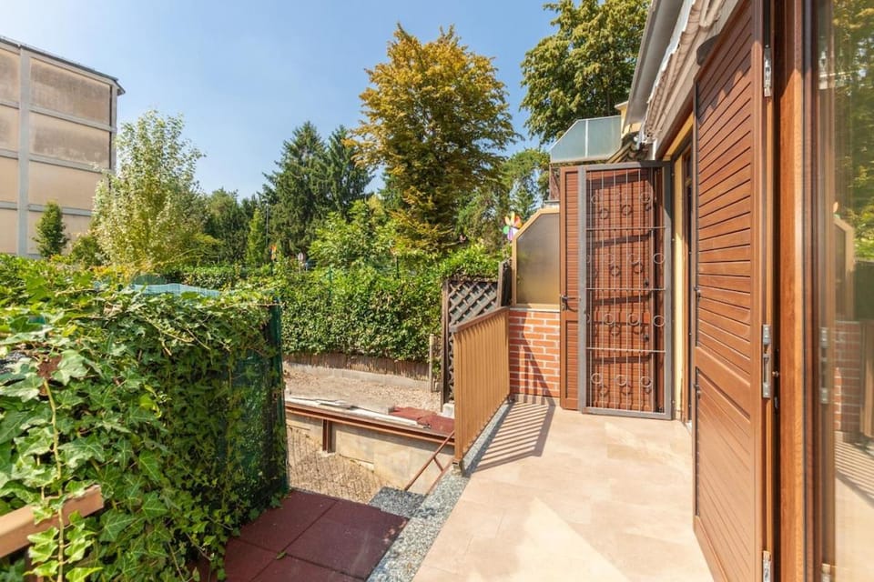 Property building, Garden, Garden view