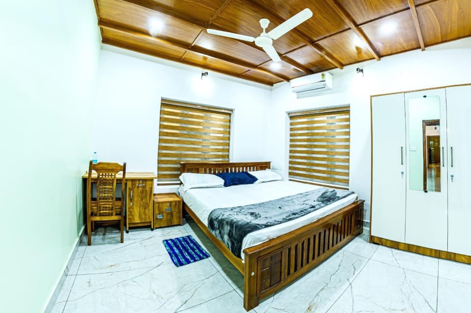 Bedroom, Family